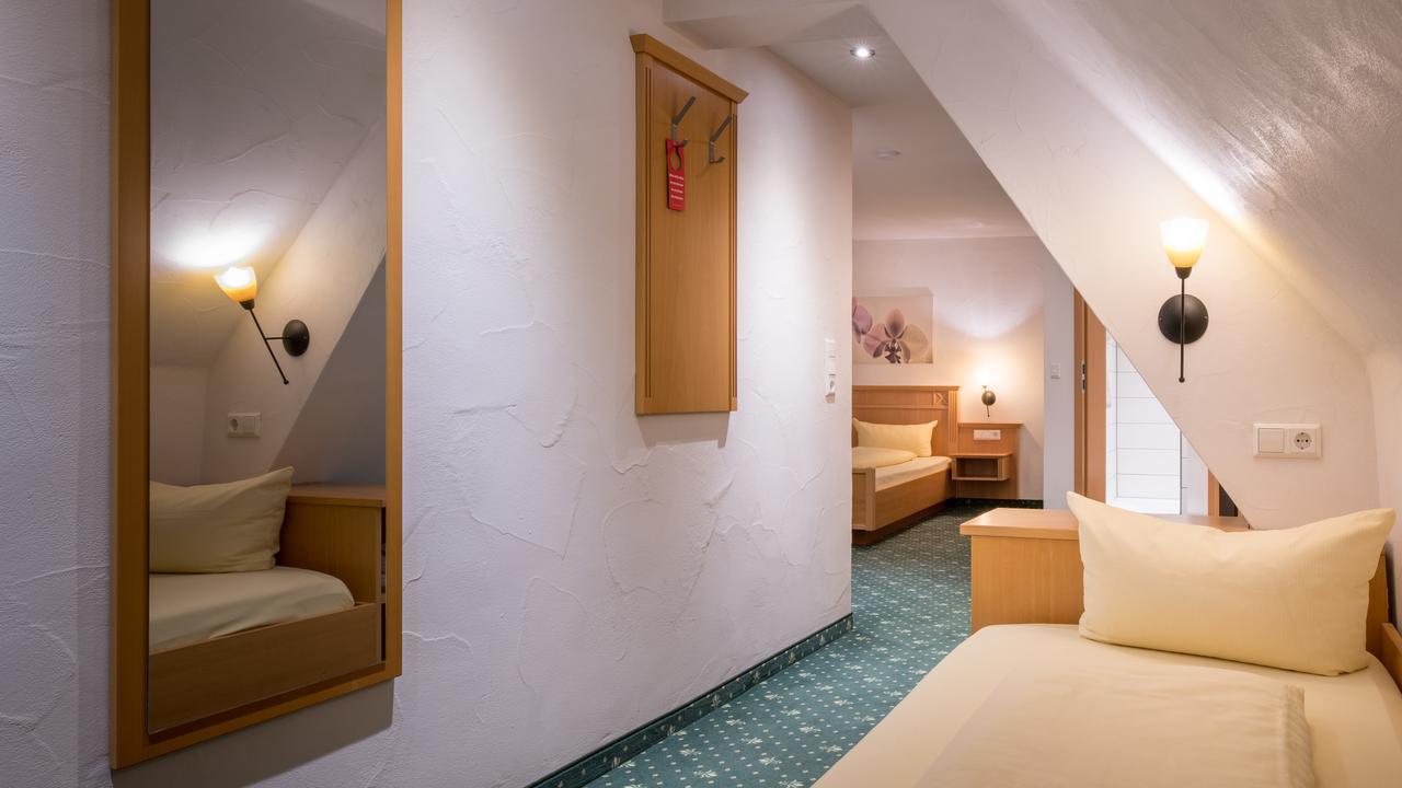 Gasthaus Hotel Adler Endingen am Kaiserstuhl Extérieur photo